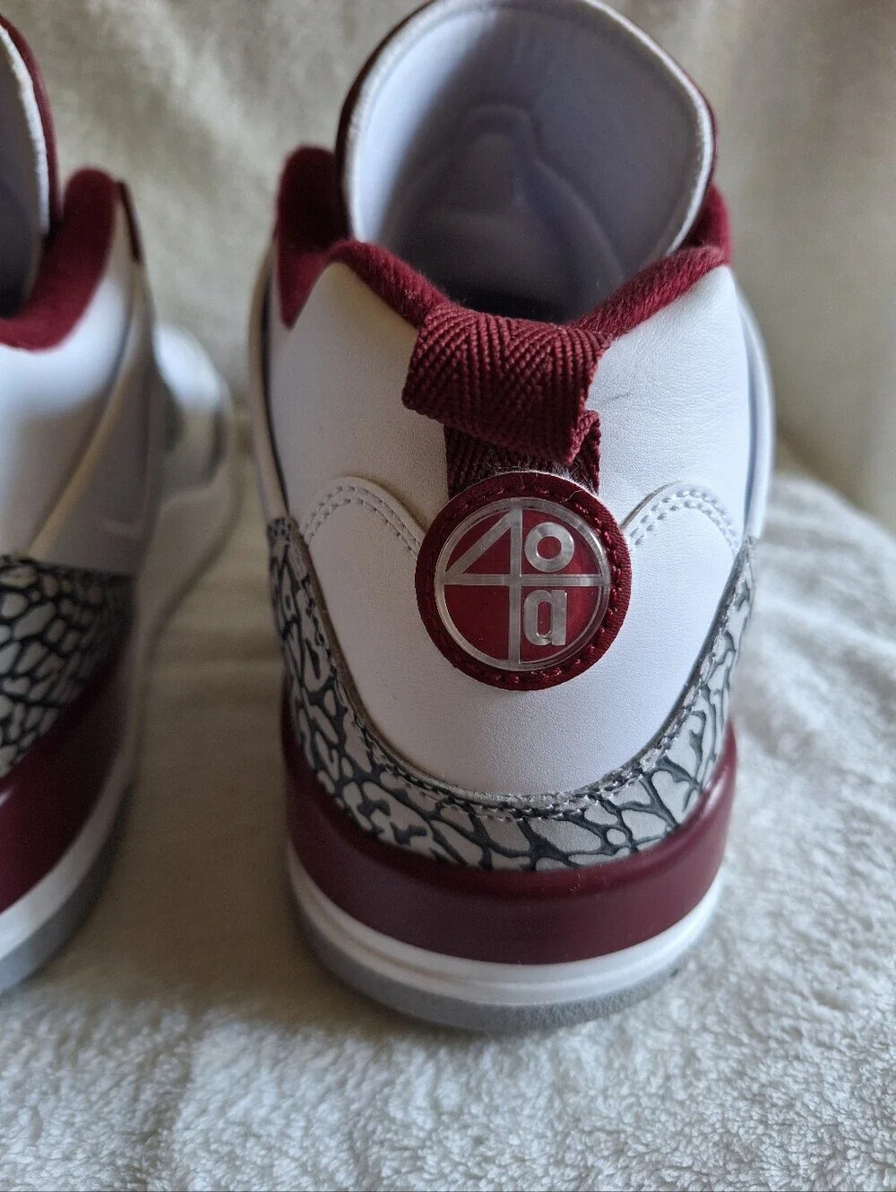 Jordan Spizike Low White Team Red Elephant Print Men's 13 EUC VERY CLEAN